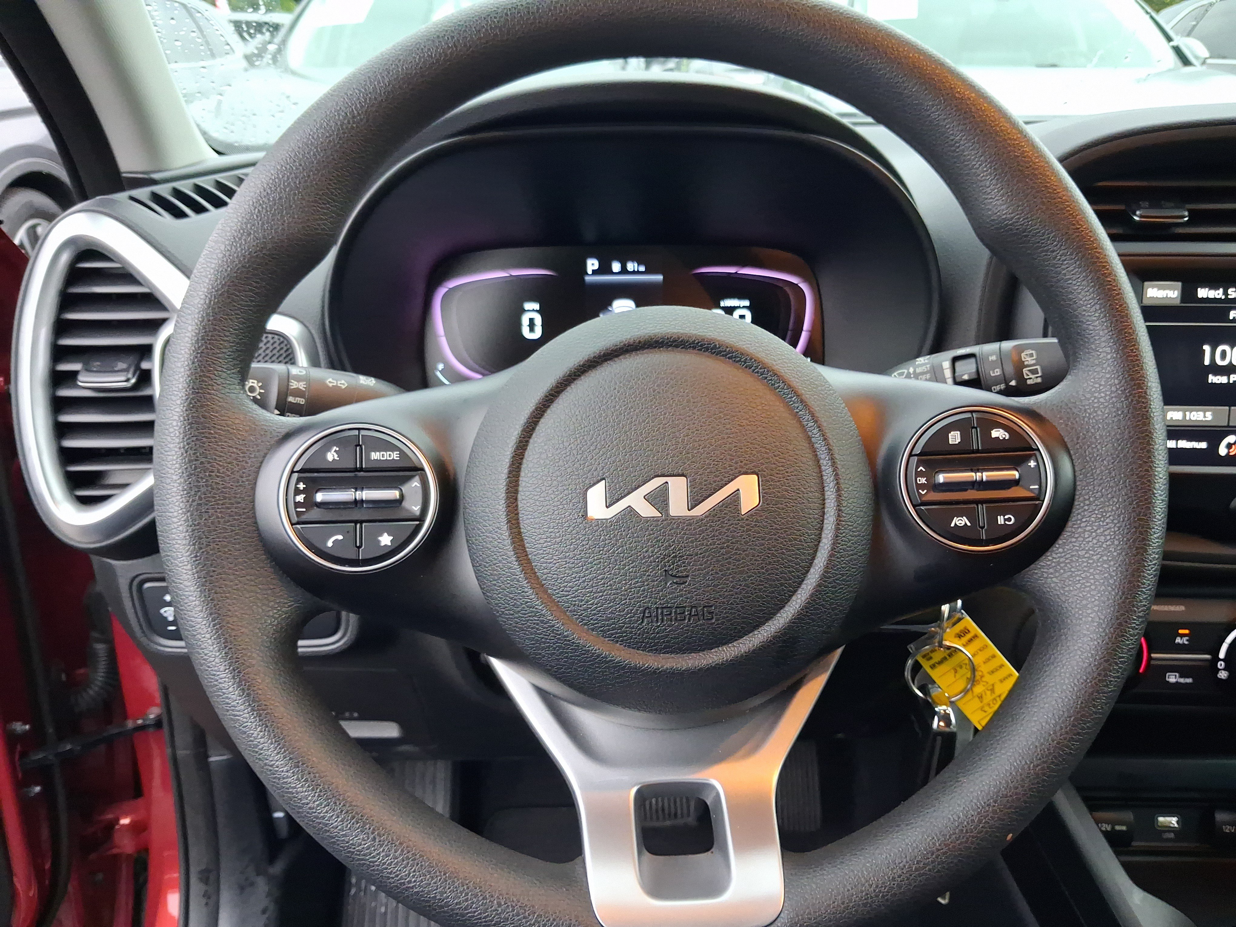 Used 2023 Kia Soul LX FWD image 15