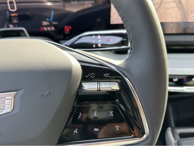 New 2026 Cadillac Optiq Luxury 1 image 21