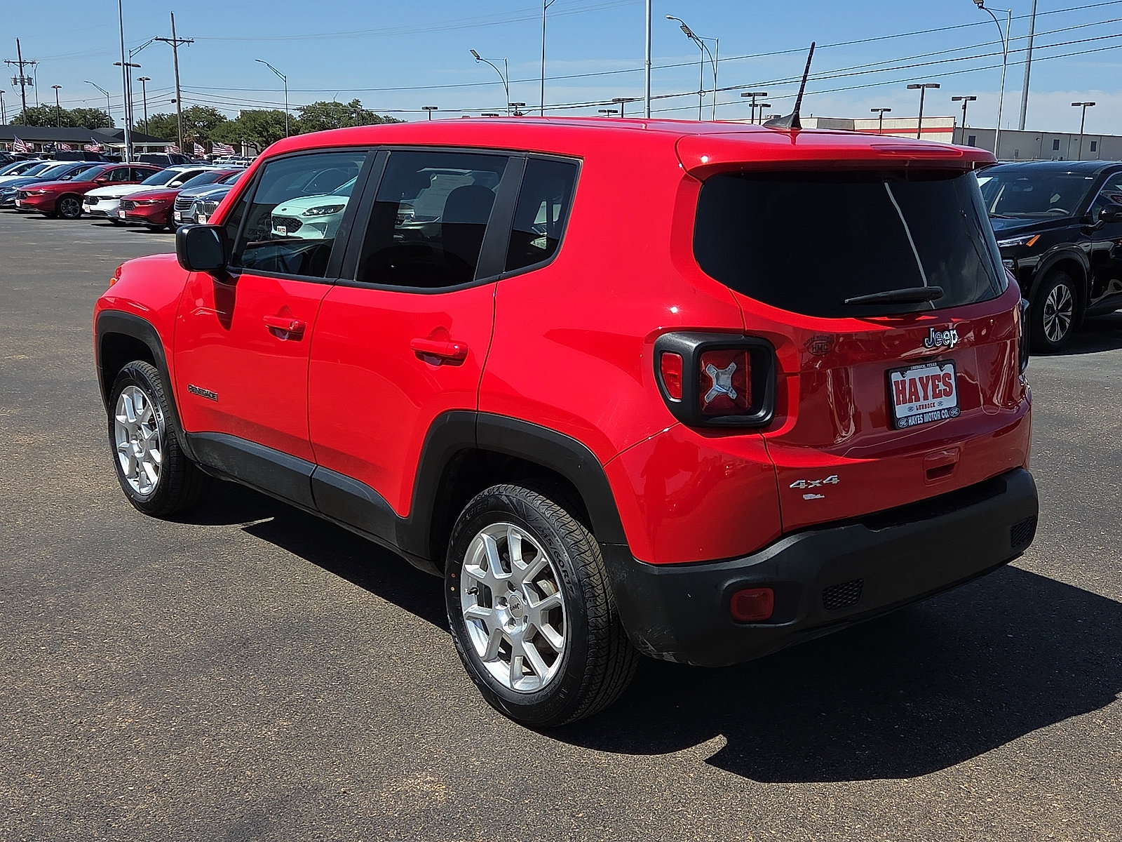 Used 2023 Jeep Renegade Latitude image 3