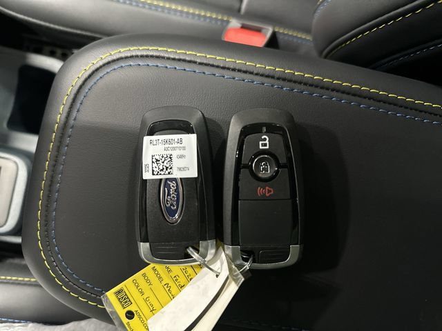 New 2026 Ford Maverick Lobo AWD/4WD image 31