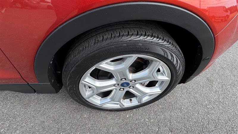 Used 2019 Ford Escape Titanium AWD/4WD image 25