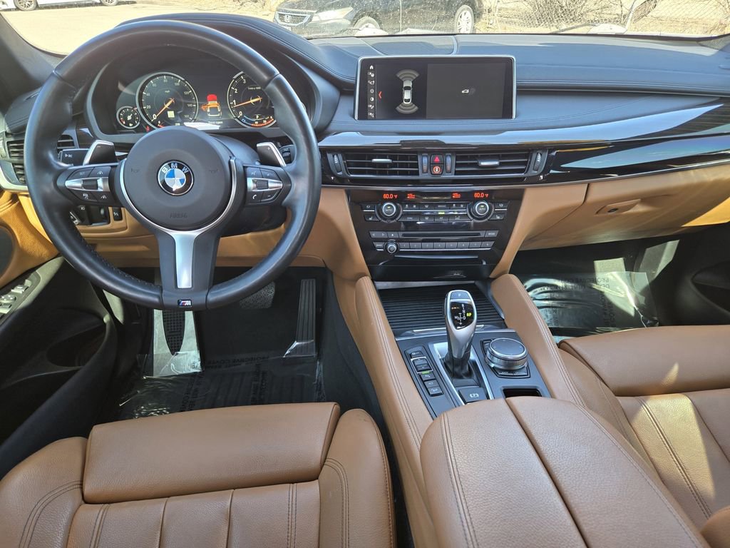 Used 2018 BMW X6 xDrive50i w/ M Sport Package image 27
