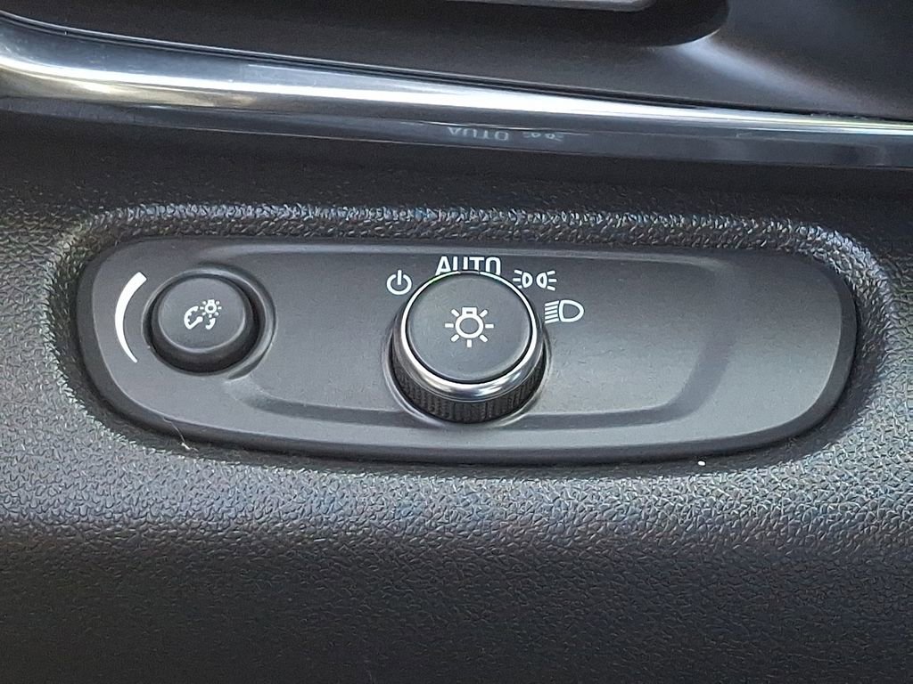 Used 2024 Buick Envista Preferred w/ Convenience I Package image 22