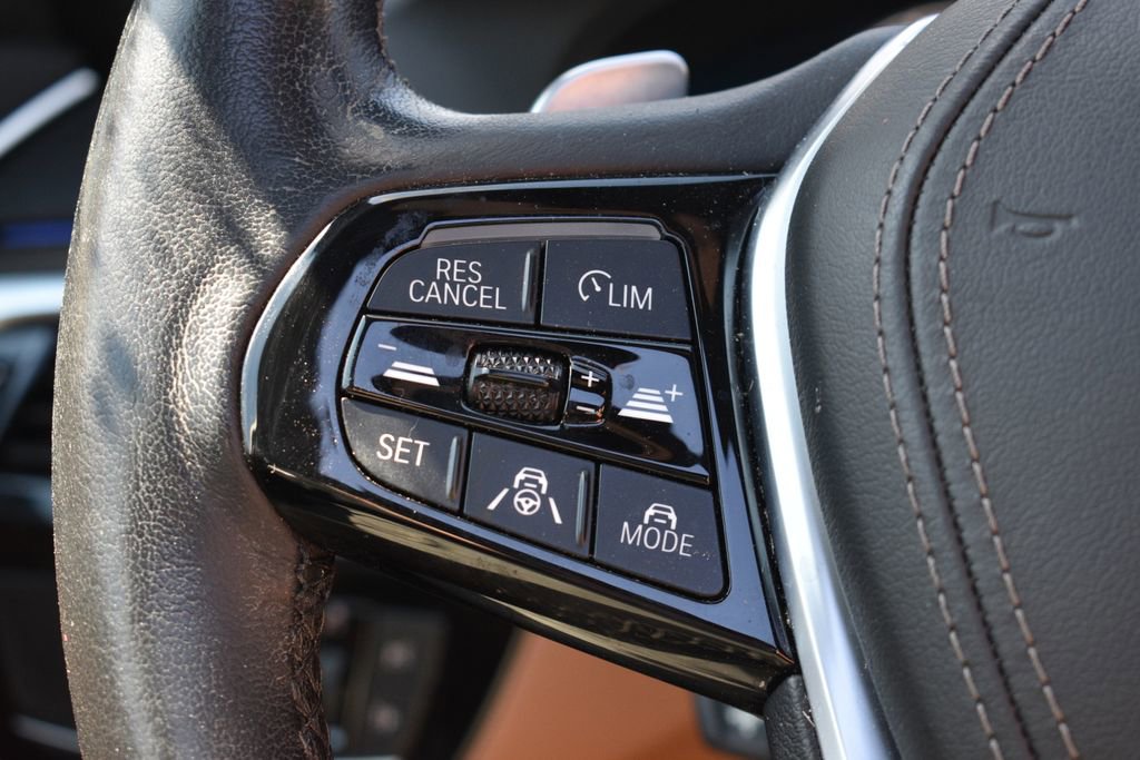 Used 2023 BMW 540i xDrive AWD/4WD image 16