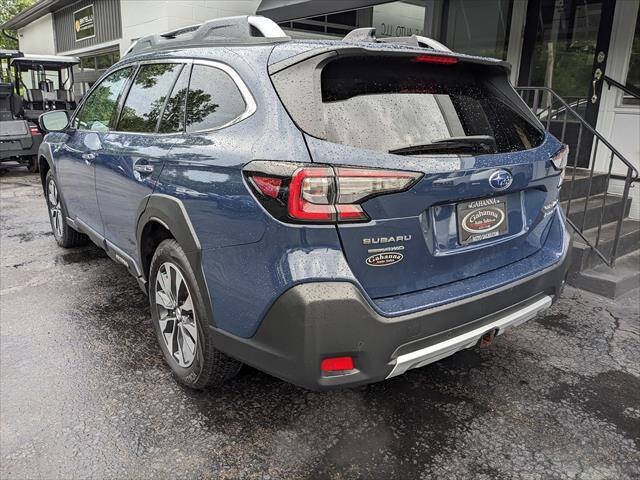 Used 2024 Subaru Outback Touring AWD/4WD image 3