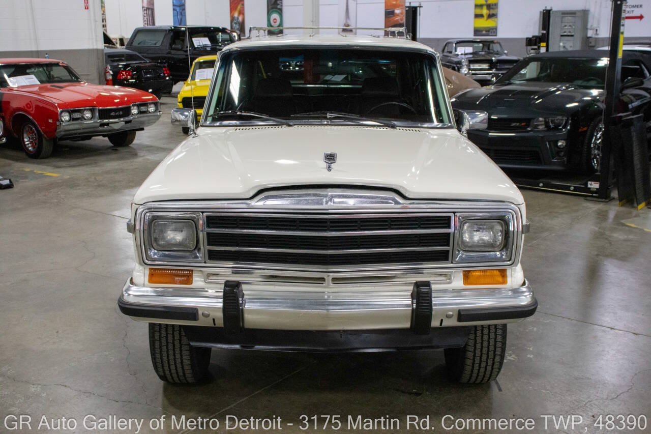 Used 1987 Jeep Grand Wagoneer AWD/4WD image 11