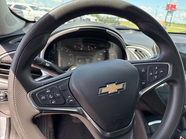 Used 2024 Chevrolet Malibu LT FWD image 15