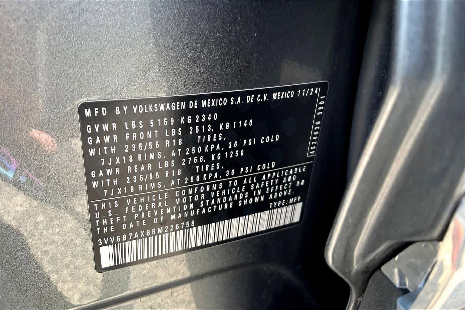 Used 2024 Volkswagen Tiguan Wolfsburg Edition FWD image 33