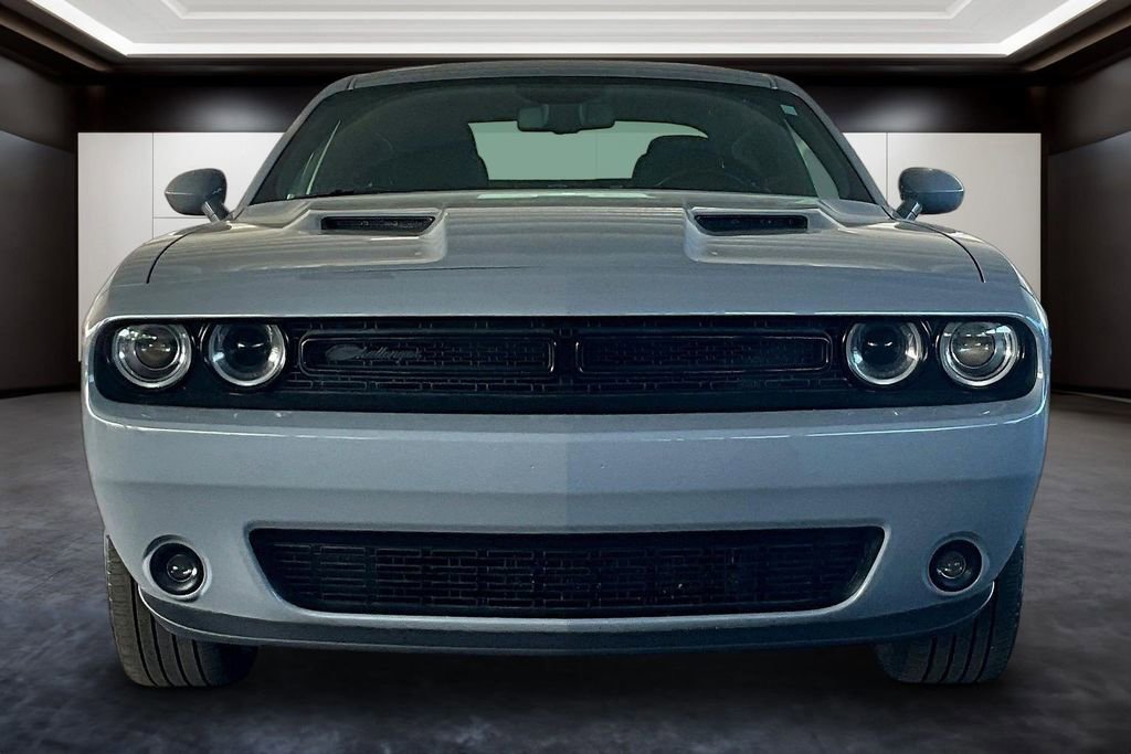Used 2022 Dodge Challenger SXT w/ Blacktop Package AWD/4WD image 2