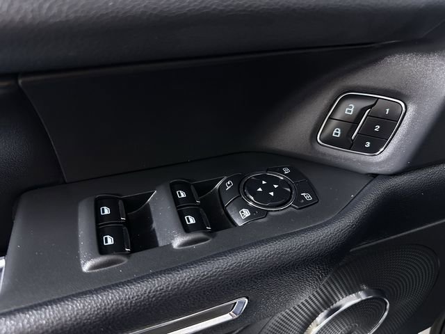 Used 2024 Ford Expedition XLT AWD/4WD image 24