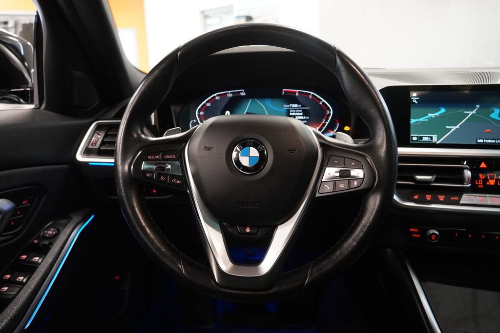 Used 2021 BMW 330i xDrive Sedan w/ Convenience Package AWD/4WD image 17