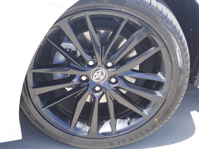 Used 2021 Toyota Camry XSE w/ Blackout Package (TMS) FWD image 12