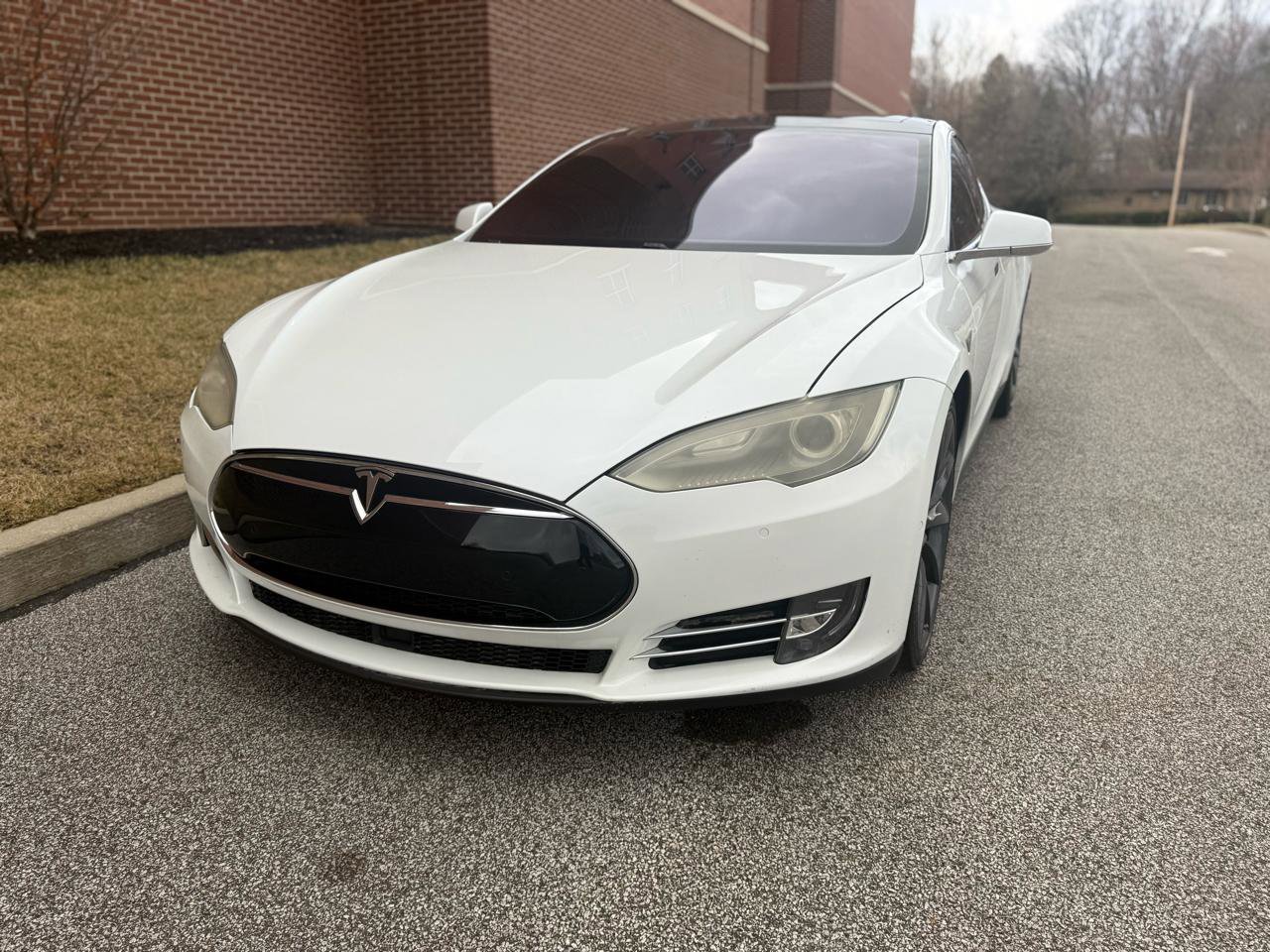 Used 2016 Tesla Model S 85D image 3