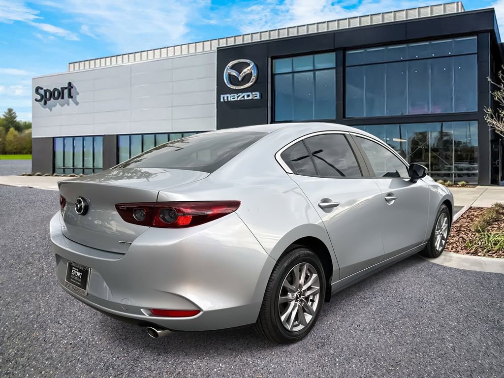 Used 2021 MAZDA MAZDA3 Sedan image 3