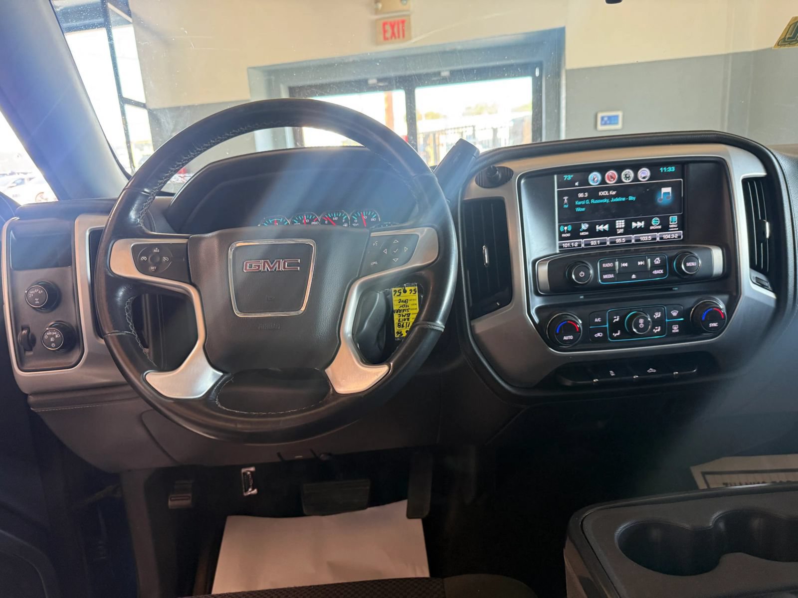 Used 2017 GMC Sierra 1500 SLE w/ SLE Value Package AWD/4WD image 12