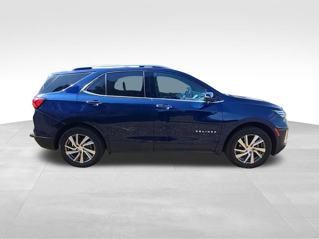 Used 2023 Chevrolet Equinox Premier AWD/4WD image 34