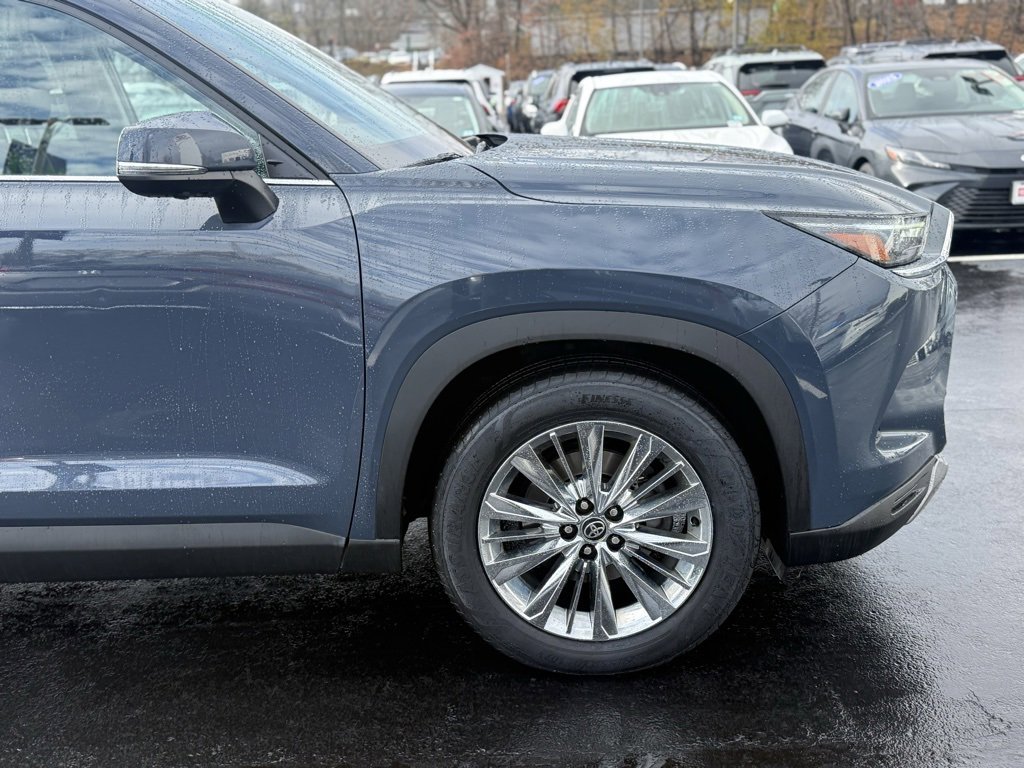 Used 2024 Toyota Grand Highlander Platinum image 11