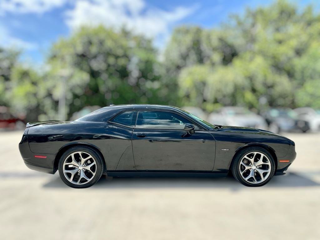 Used 2015 Dodge Challenger R/T Plus RWD image 8