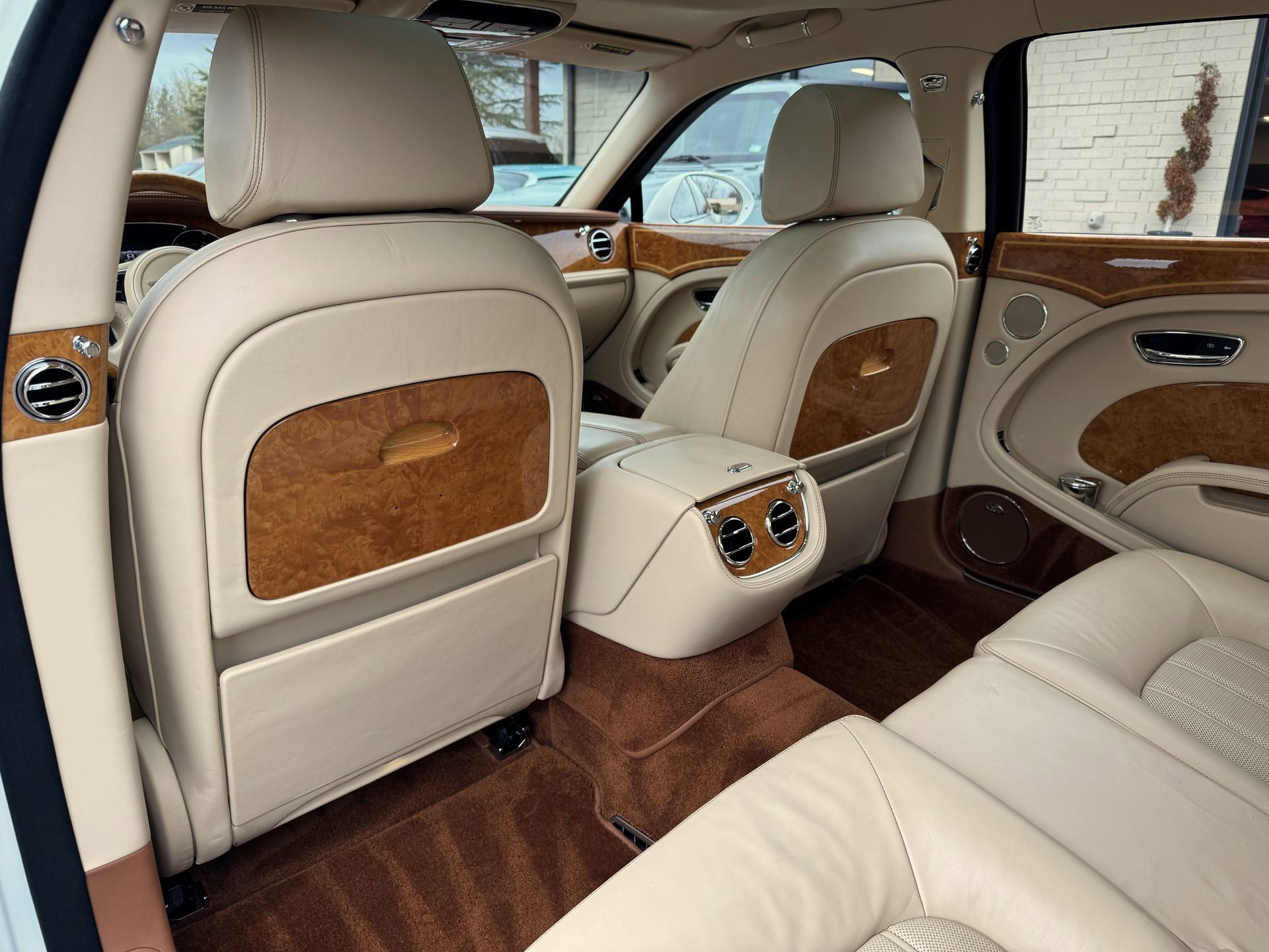 Used 2013 Bentley Mulsanne image 28