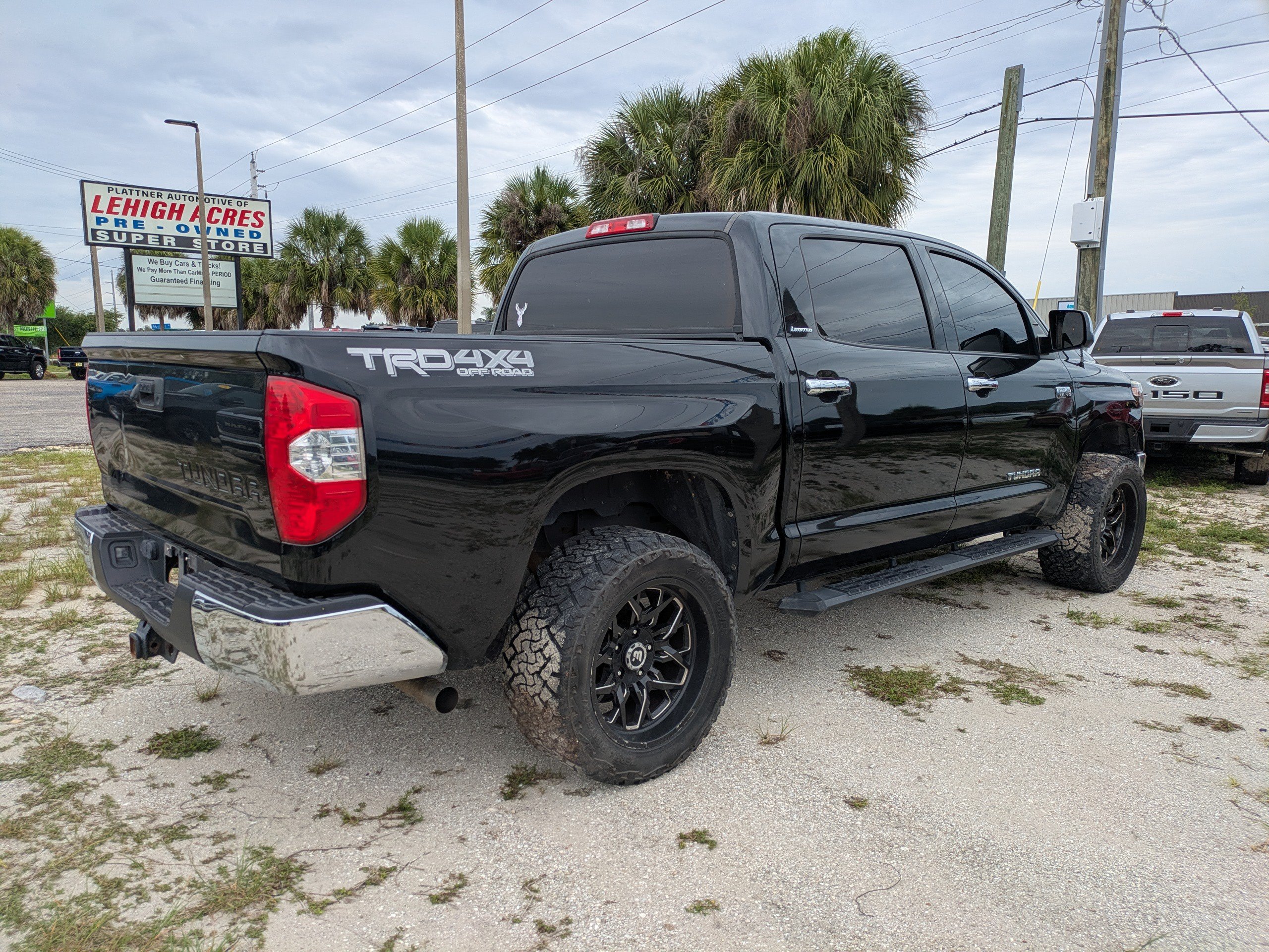 Used 2019 Toyota Tundra Limited w/ TRD Off Road Package AWD/4WD image 4