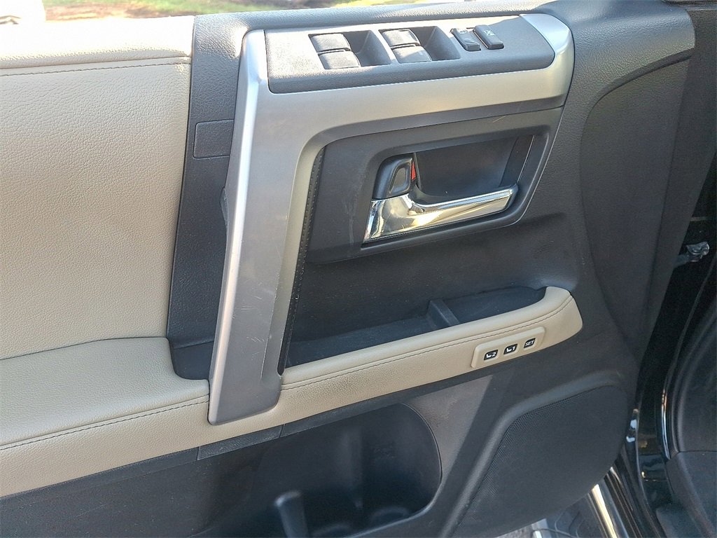 Used 2017 Toyota 4Runner Limited image 12