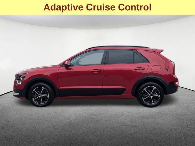 Used 2025 Kia Niro EX FWD image 9