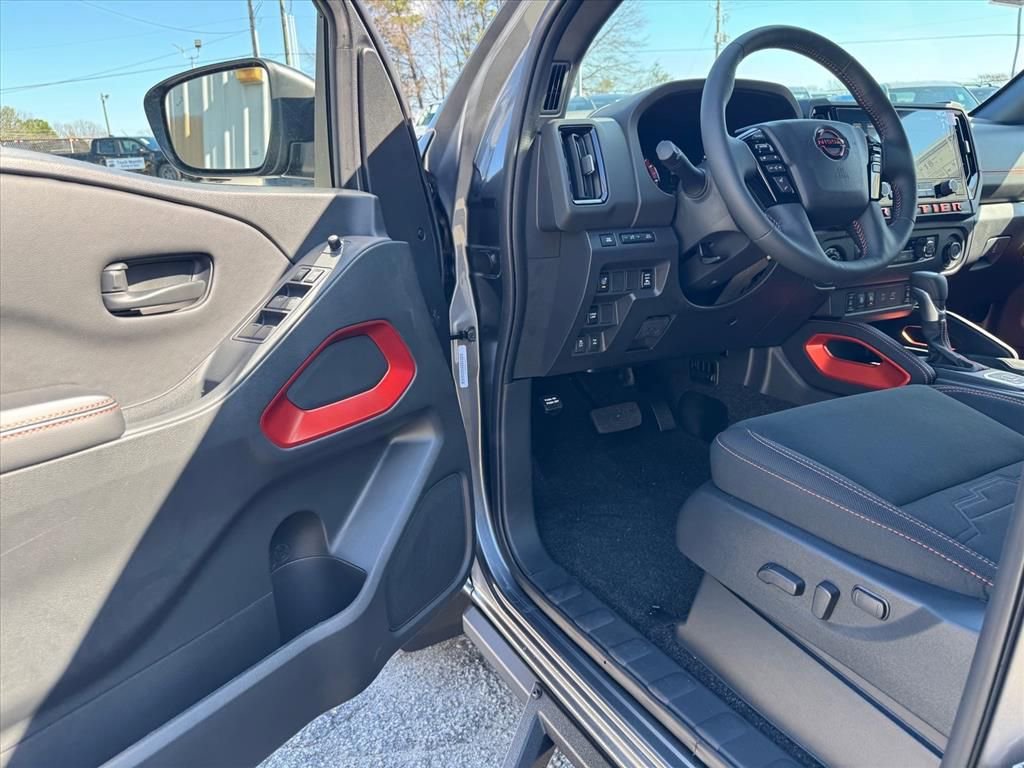 New 2026 Nissan Frontier PRO-4X w/ Pro-4x Convenience Package image 14