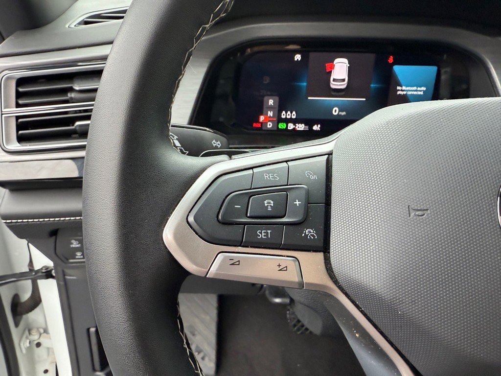 Used 2024 Volkswagen Atlas Cross Sport SE image 28