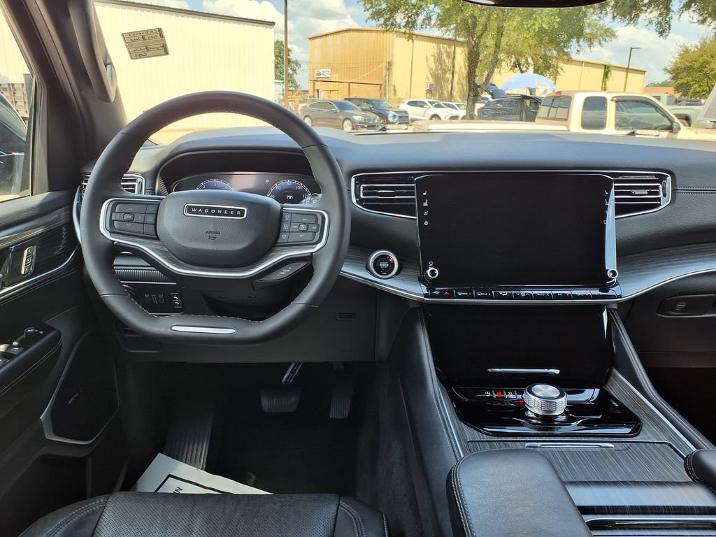Used 2024 Jeep Wagoneer Series II w/ Flexible Seating Group RWD image 13