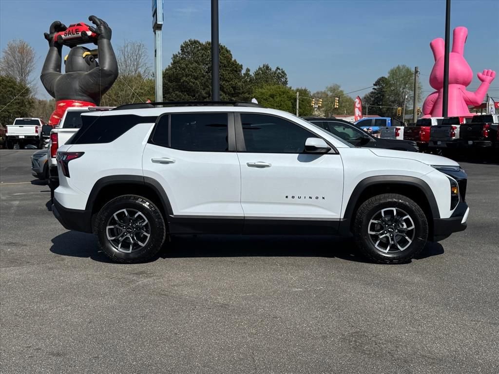 New 2026 Chevrolet Equinox ACTIV FWD image 2