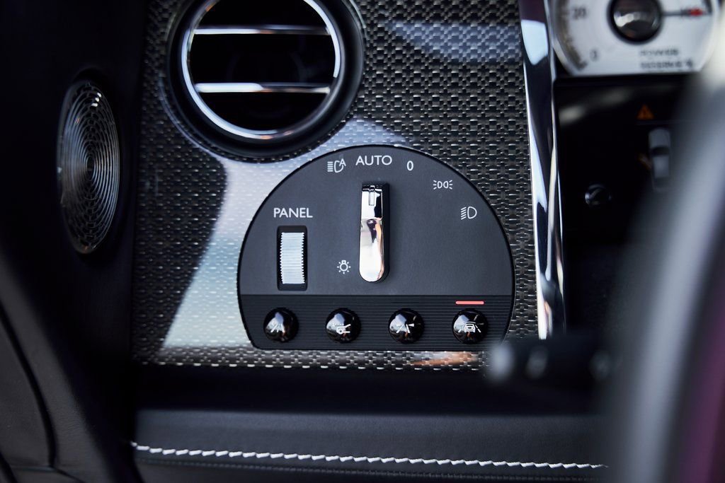 Used 2020 Rolls-Royce Wraith RWD image 38