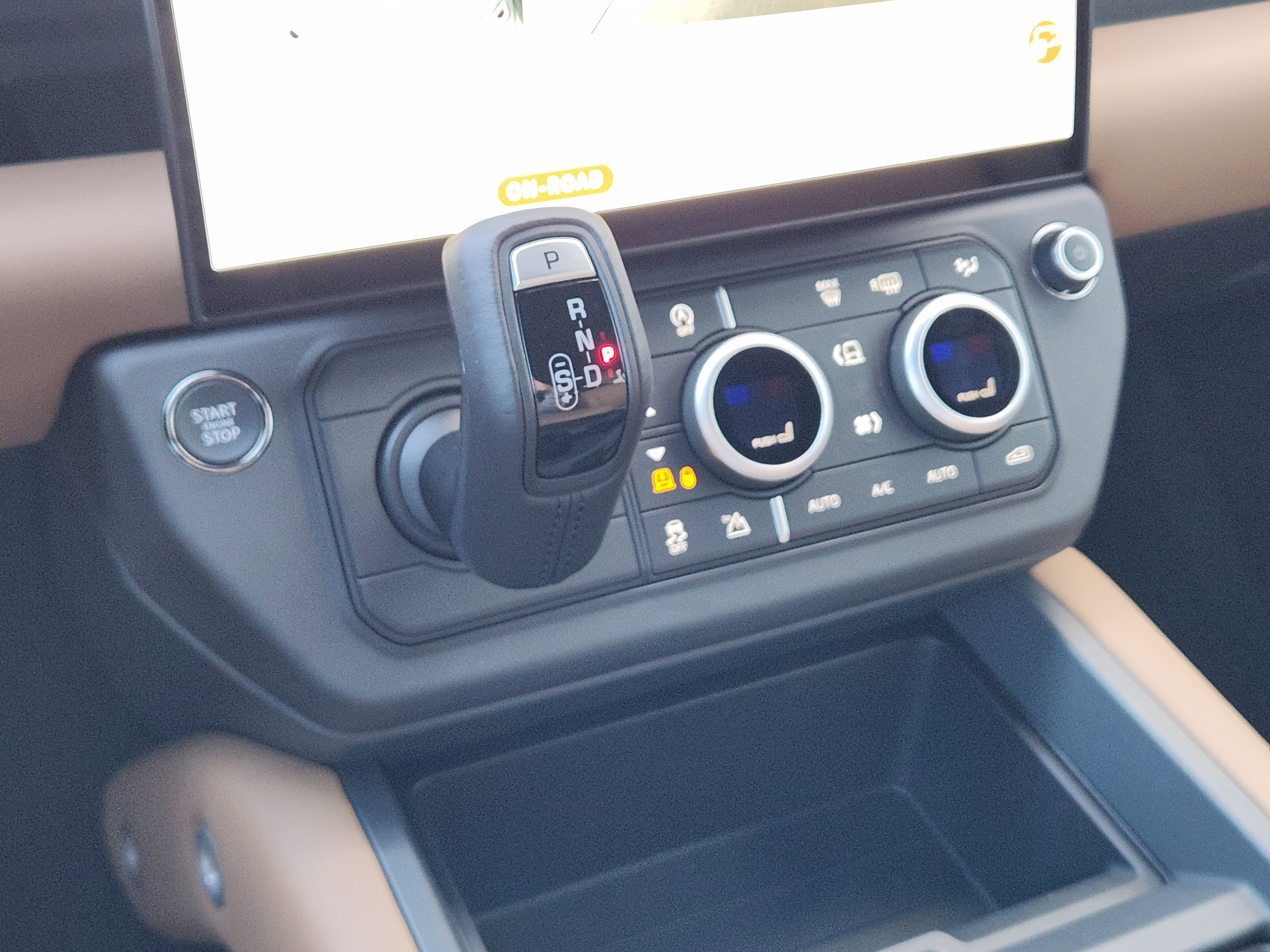New 2026 Land Rover Defender 110 S image 18