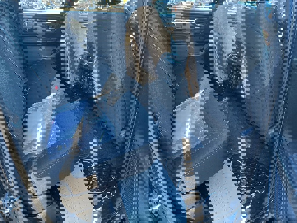 New 2026 RAM 1500 4x4 Crew Cab image 13