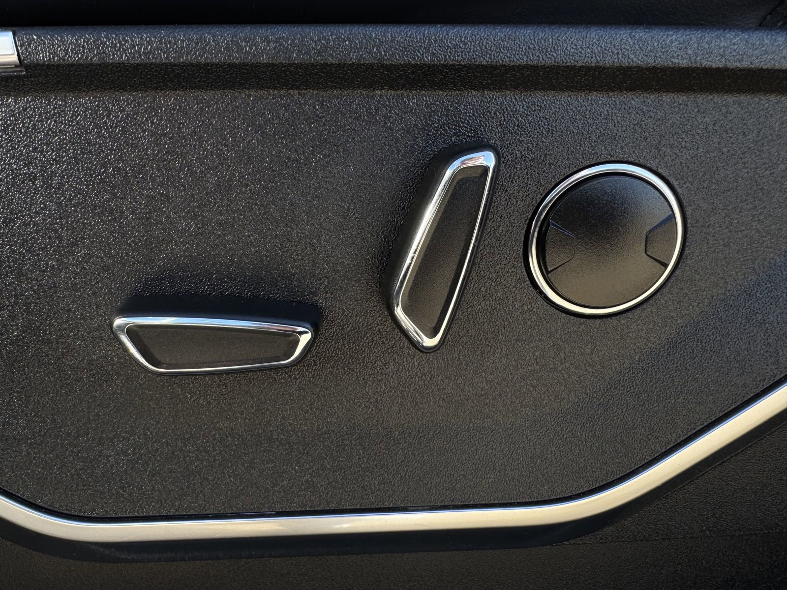 Used 2025 Ford F150 Raptor image 25