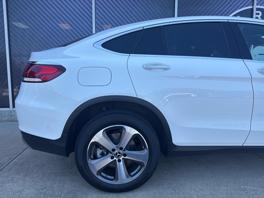 Used 2023 Mercedes-Benz GLC 300 4MATIC Coupe image 5