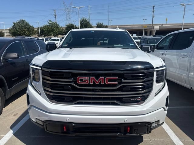 Used 2025 GMC Sierra 1500 AT4 w/ AT4 Premium Package AWD/4WD image 3