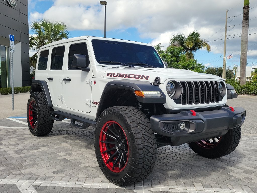 Used 2024 Jeep Wrangler Unlimited Rubicon w/ Safety Group AWD/4WD image 7