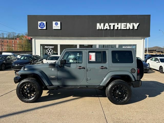 Used 2015 Jeep Wrangler Unlimited Sahara w/ Connectivity Group image 2