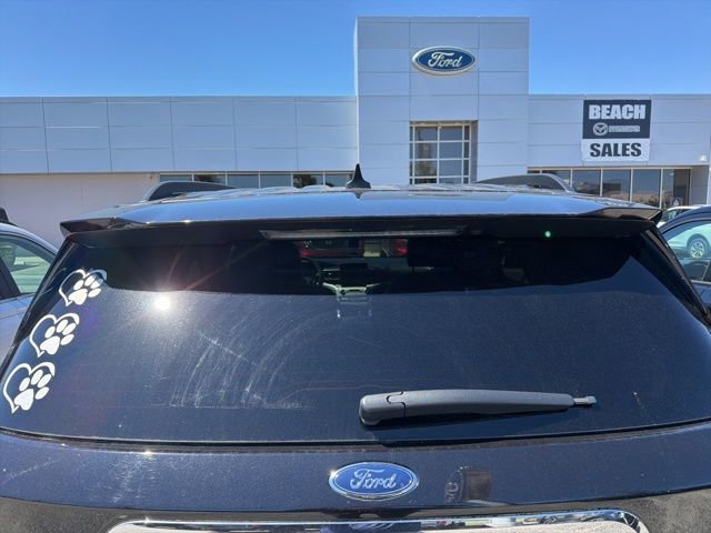 Used 2022 Ford Explorer XLT w/ Equipment Group 202A RWD image 8
