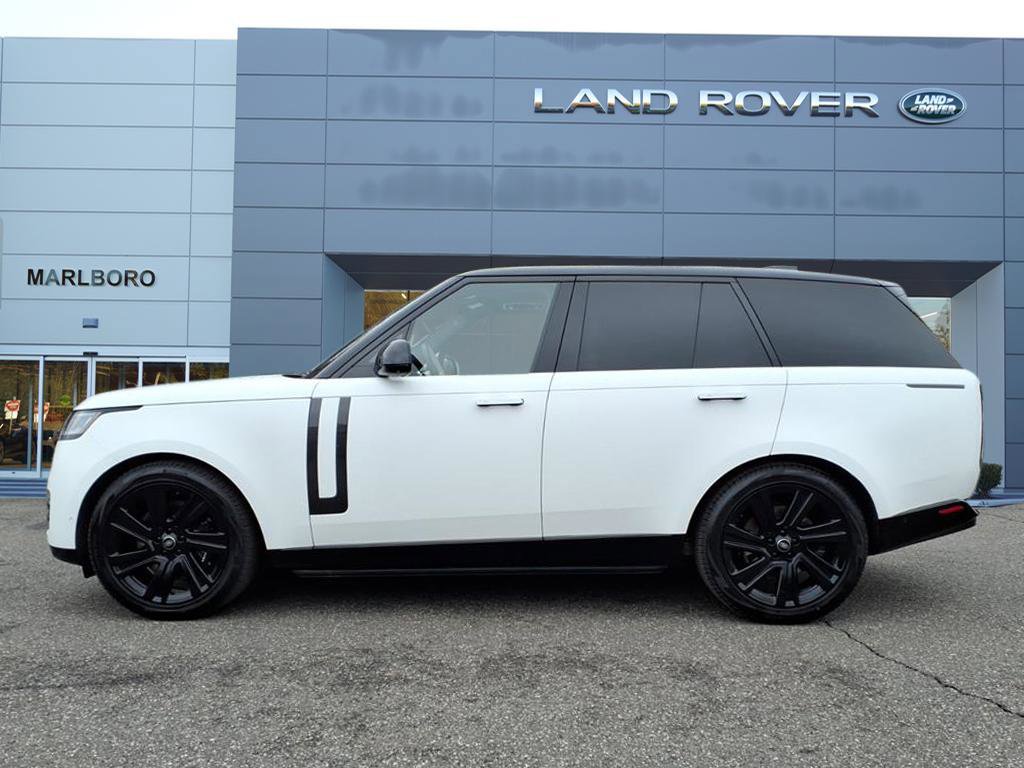 Certified 2023 Land Rover Range Rover SE image 6
