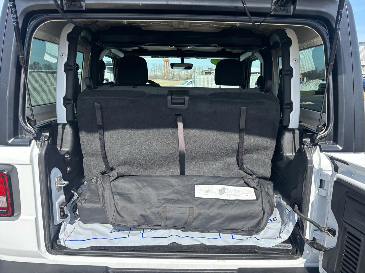 Used 2022 Jeep Wrangler Sport image 11