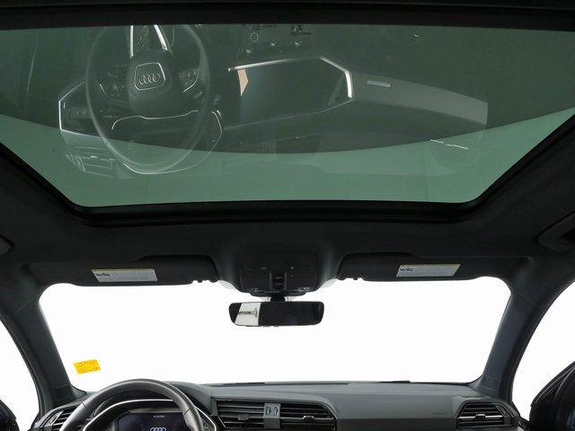 Used 2025 Audi Q3 2.0T Premium w/ Convenience Package AWD/4WD image 18