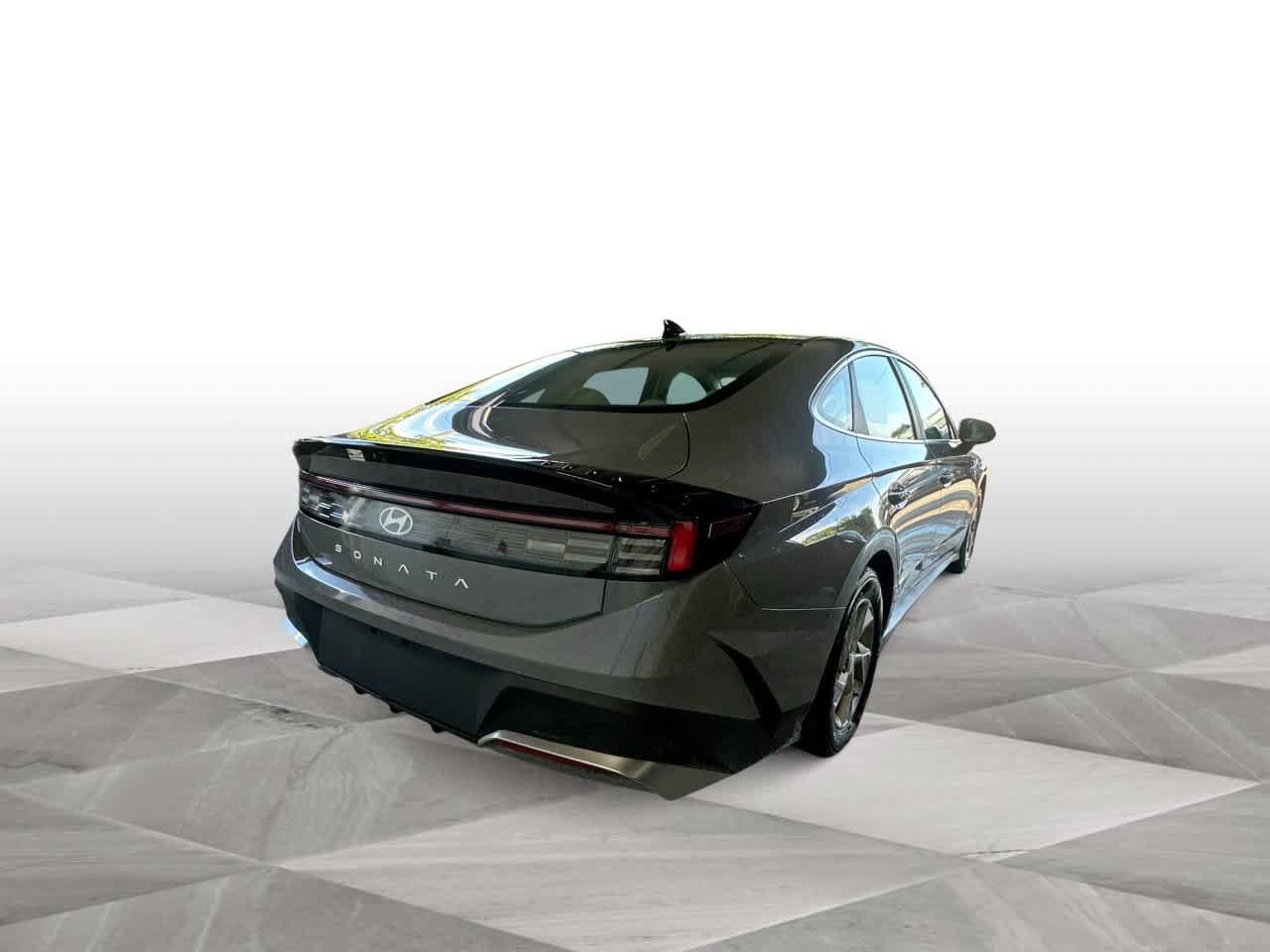 Used 2026 Hyundai Sonata SE FWD image 8