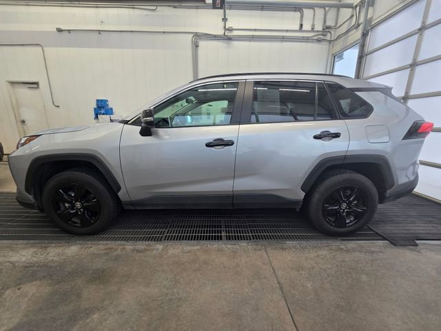 Used 2025 Toyota RAV4 XLE image 2
