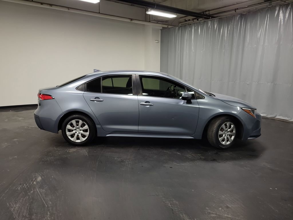 Used 2020 Toyota Corolla LE image 9