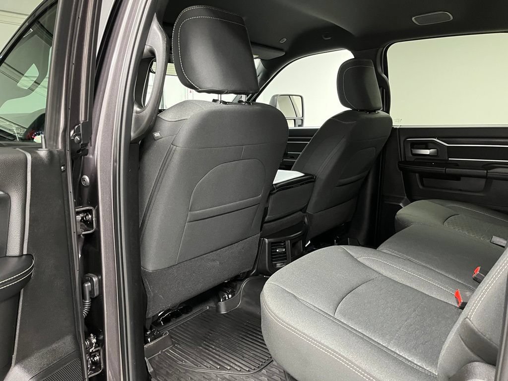 Used 2025 RAM 2500 Big Horn AWD/4WD image 44