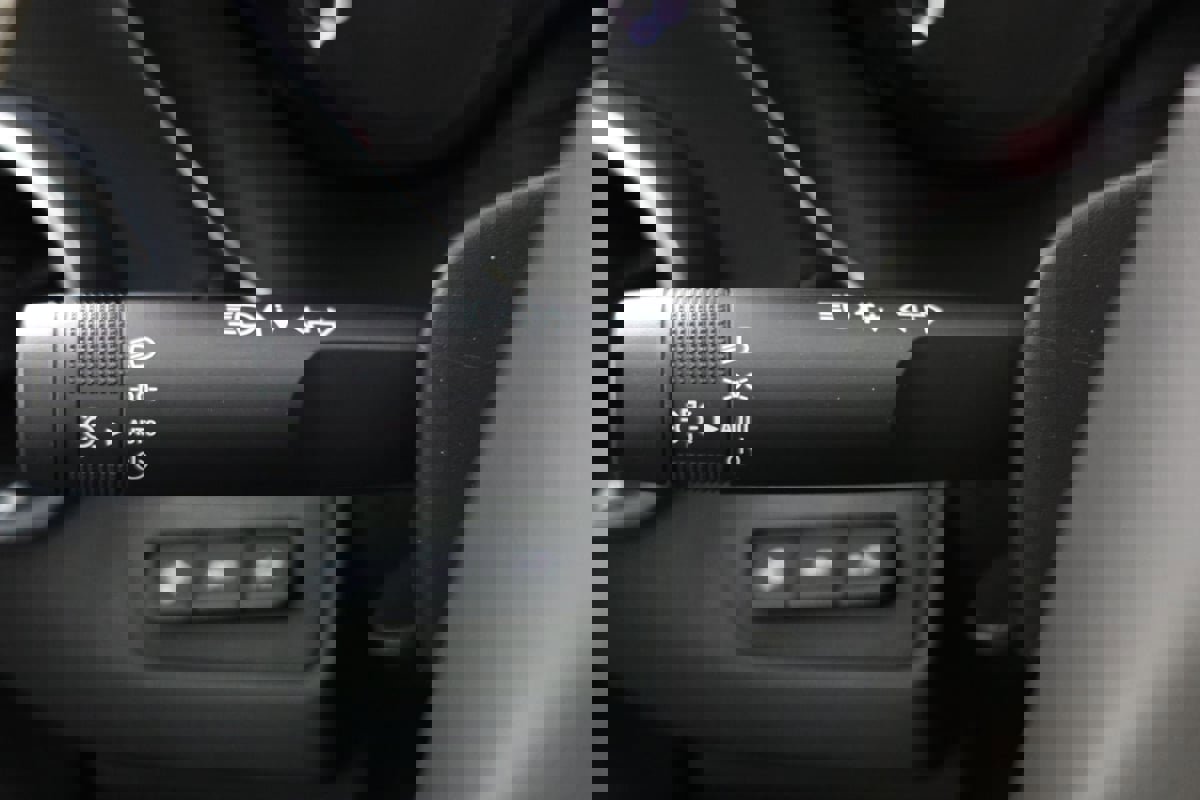 Used 2021 Chevrolet Camaro SS image 24