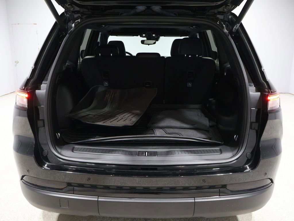 Used 2024 Jeep Grand Cherokee Altitude image 21