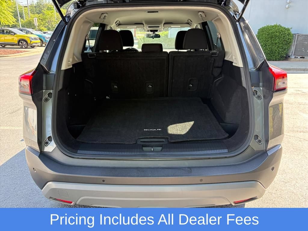 Used 2023 Nissan Rogue S AWD/4WD image 26