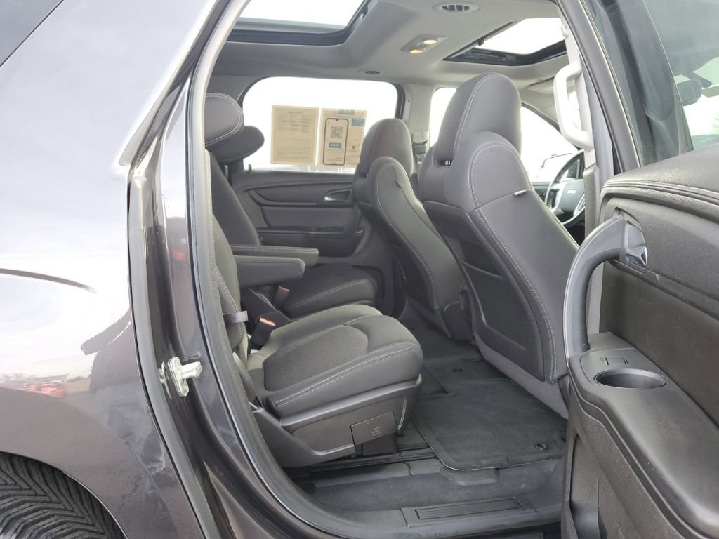 Used 2014 GMC Acadia SLE image 39